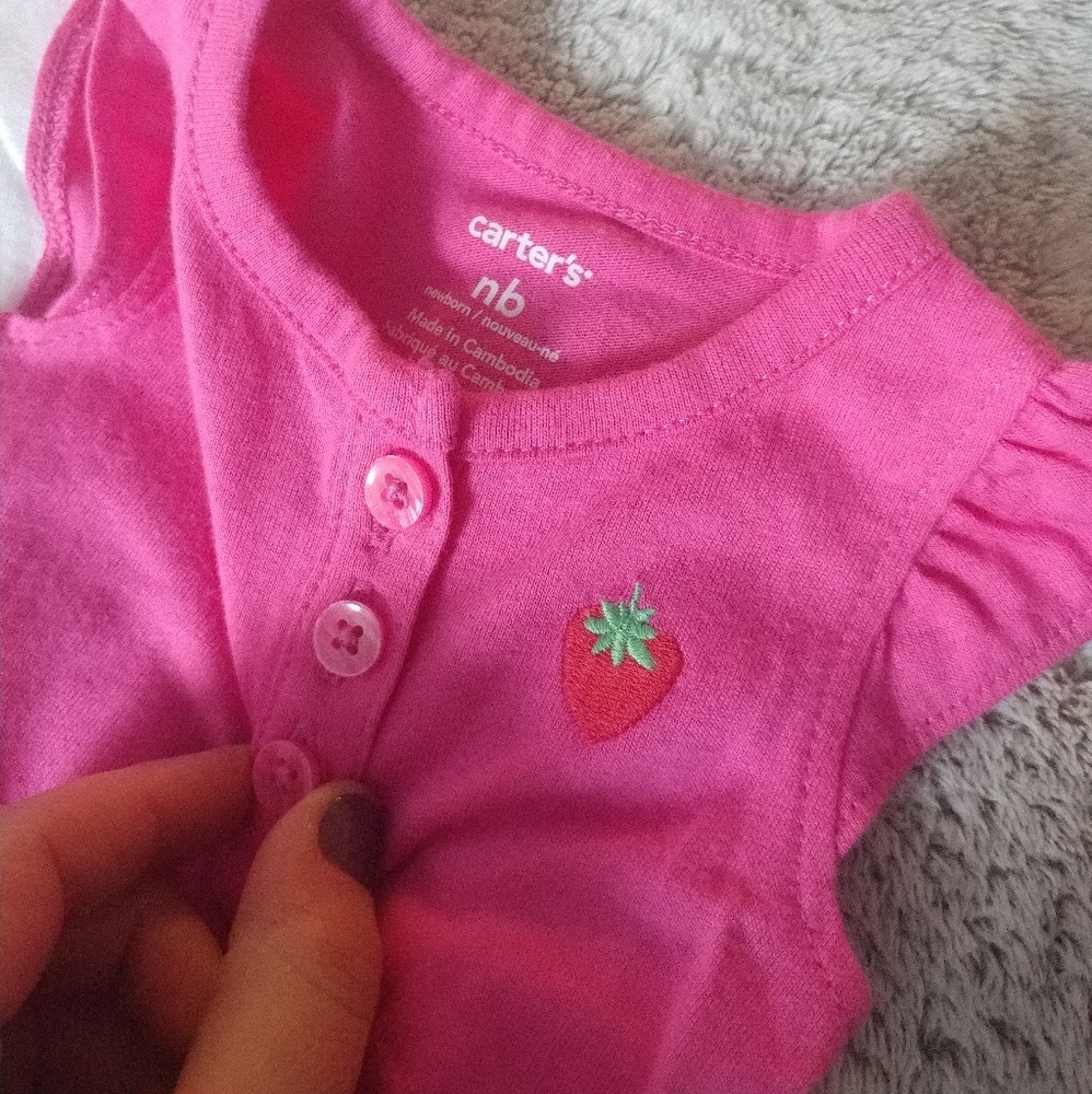 NWT Carter's Baby girl Strawberry plaid 3pc set NB - Picture 4 of 6